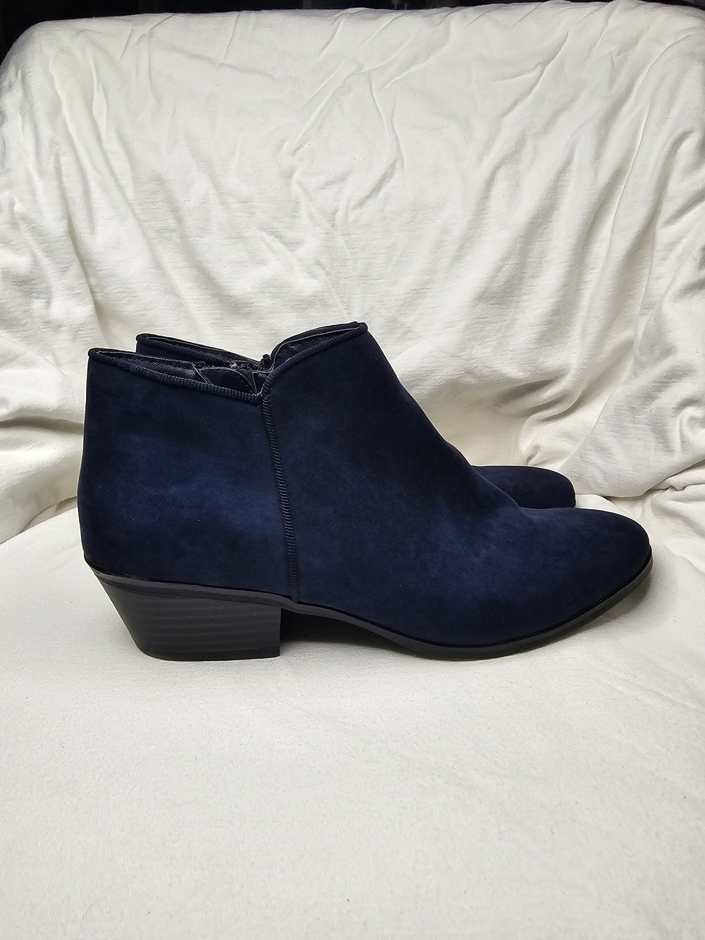 Style & Co. Wileyy Navy Faux Suede Ankle Booties Low Block Heel - Picture 1 of 16